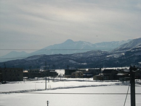 南西には妙高山